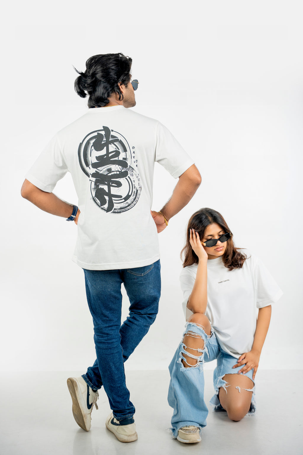 LIGHT IN DARKNESS Oversized Tee